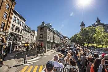 Stadtbesichtigung im Doppeldecker-Bus, Québec City © André-Olivier Lyra, Destination Québec cité Stadtbesichtigung im Doppeldecker-Bus in der Altstadt von Québec City
