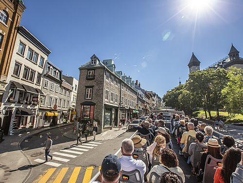 Stadtbesichtigung im Doppeldecker-Bus in der Altstadt von Québec City