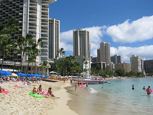 Waikiki Beach in Honolulu auf der Hawaii-Insel O'ahu