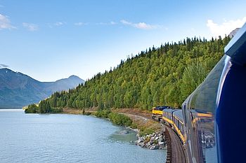Bahnfahrt in Alaska © GA Digital Photos 